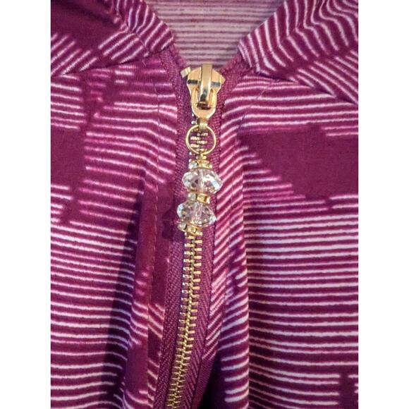 Purple Sleeveless Blouse with Mandarin Collar and Cut Out Design Size 32 - Picture 3 of 6